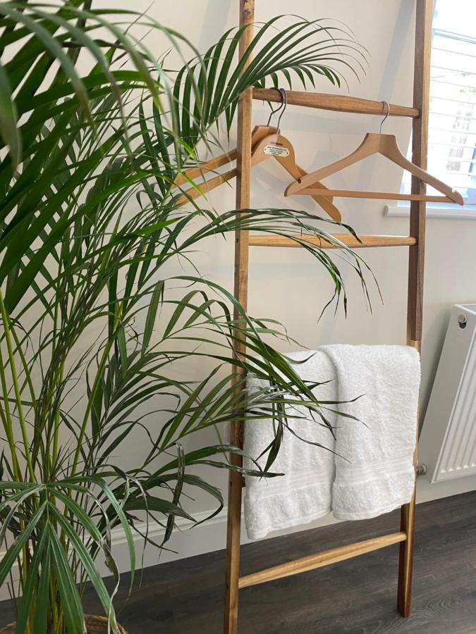 The Pelican Room-Converted Cart Lodge Near Airport Horsham St Faith Екстер'єр фото